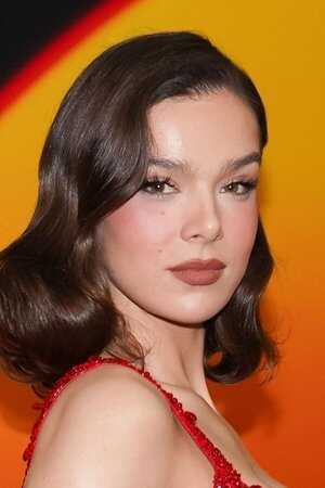 Hailee Steinfeld