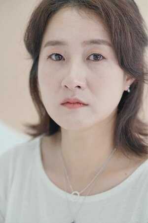 Kim Seon-Kyeong