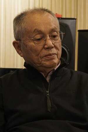 Kun-Hou Chen
