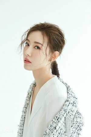 Qingyan Shi