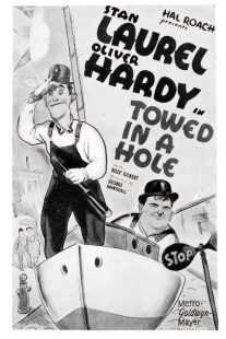 فیلم کوتاه Towed in a Hole 1932